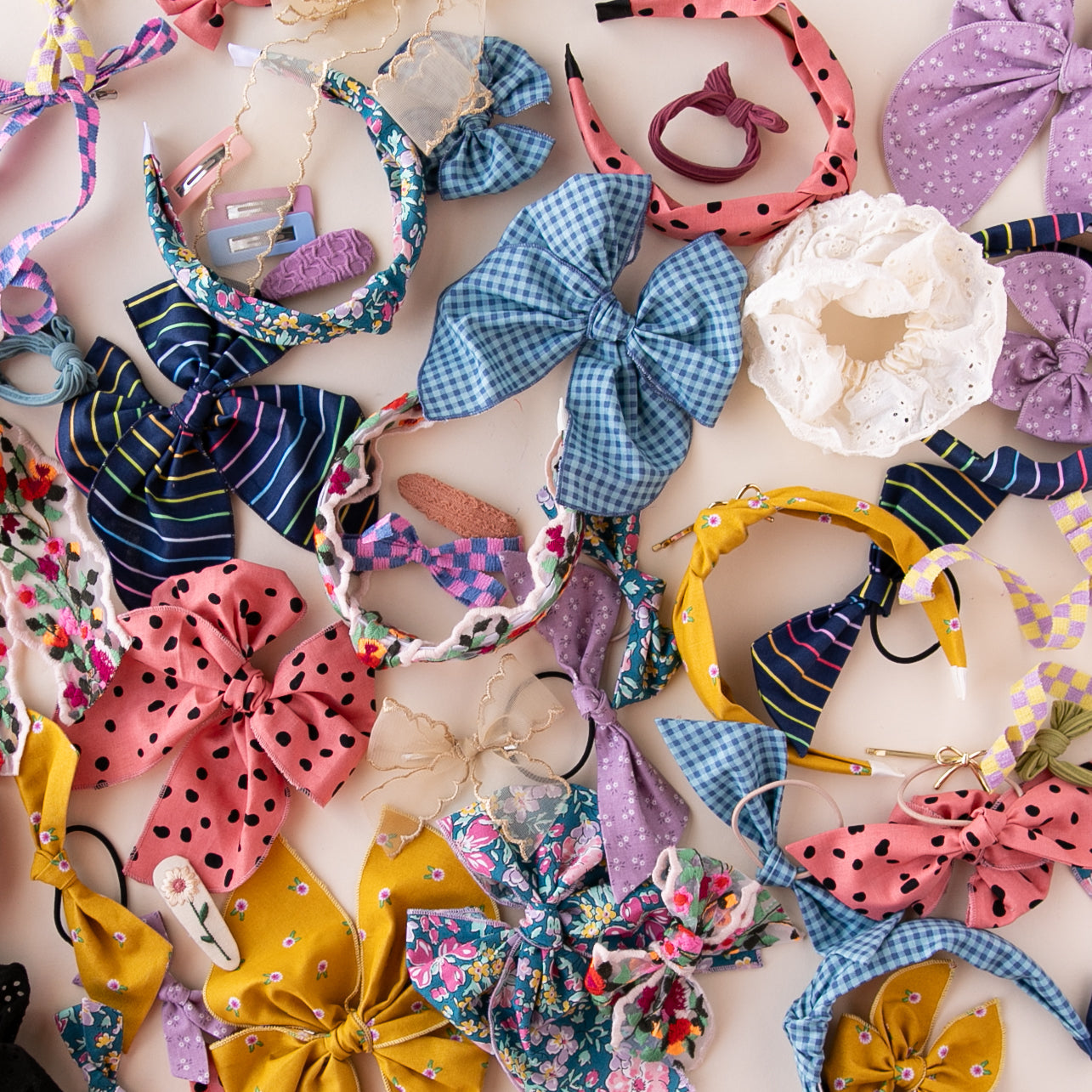 Spotted | Petite Party Bow