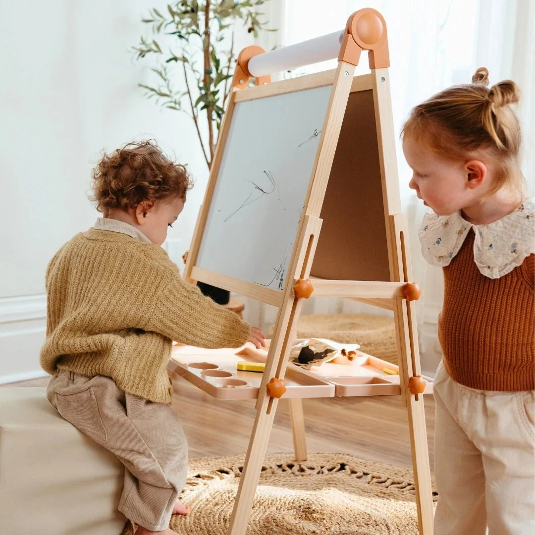 Tiny Land® Caramel Magnitales Easel & Paper Roll Set