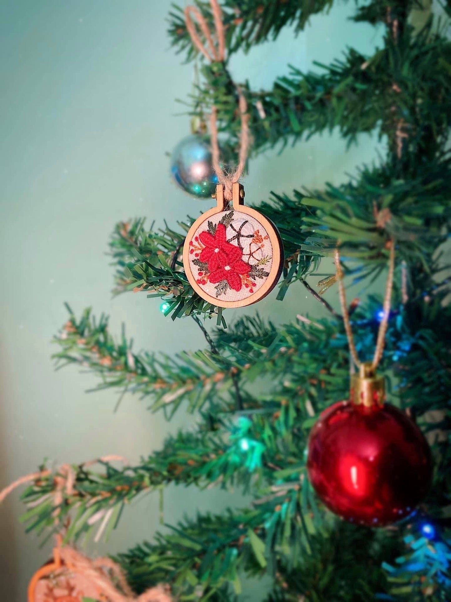 Embroidered Christmas Ornaments With Wooden Frame
