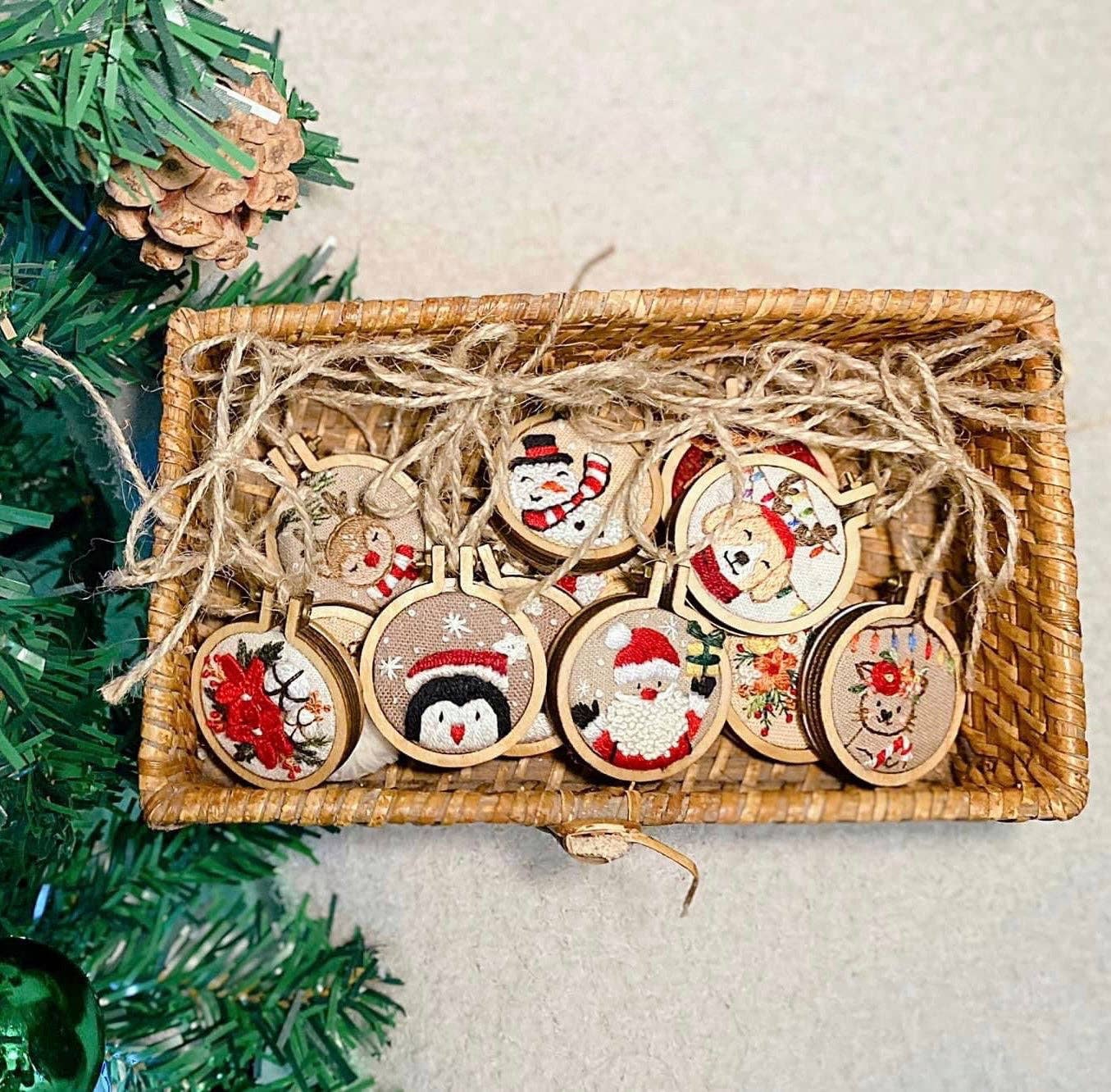 Embroidered Christmas Ornaments With Wooden Frame
