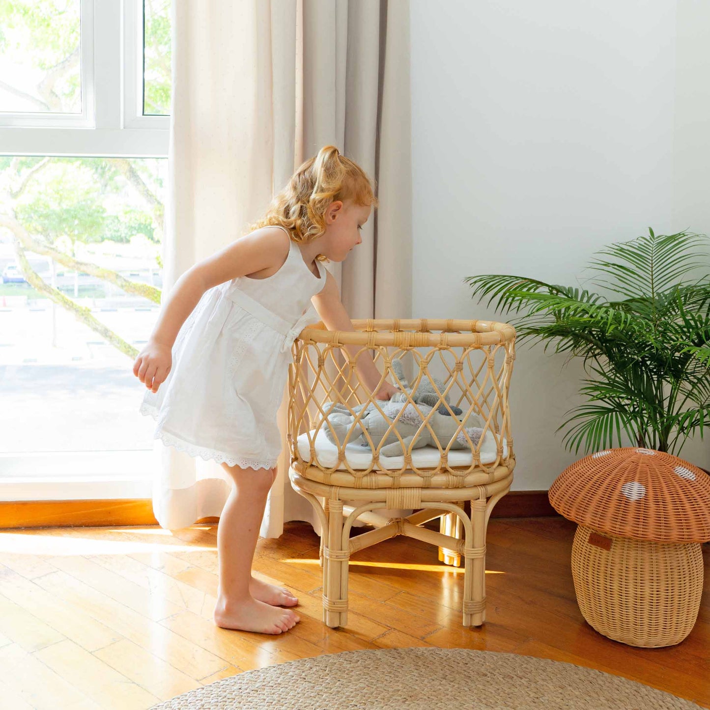 Olivia Doll Bassinet