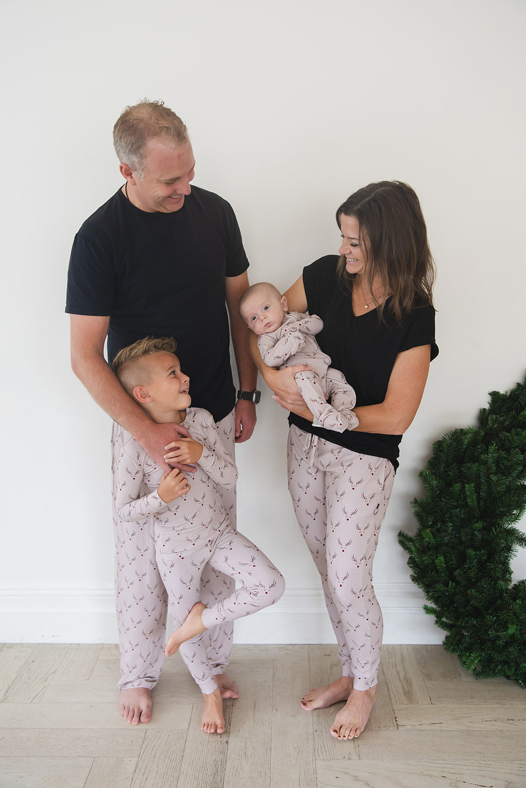 Reindeer Ridge (ribbed) - Women's Jogger