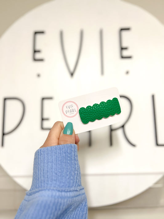 Kelly Green Leather Single Snap Clip