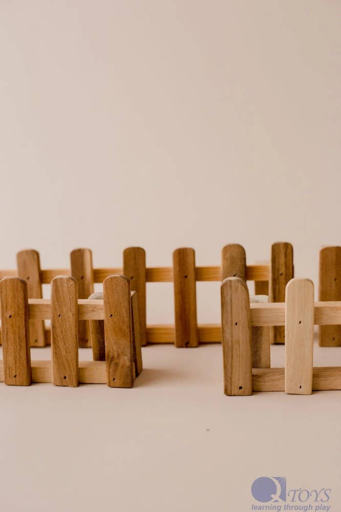 Wooden Fences (Set of 4)