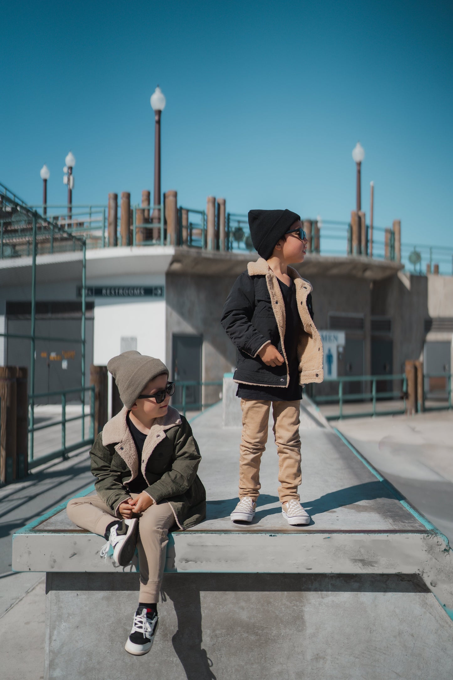 EZRA WATER RESISTANT JACKET - OLIVE