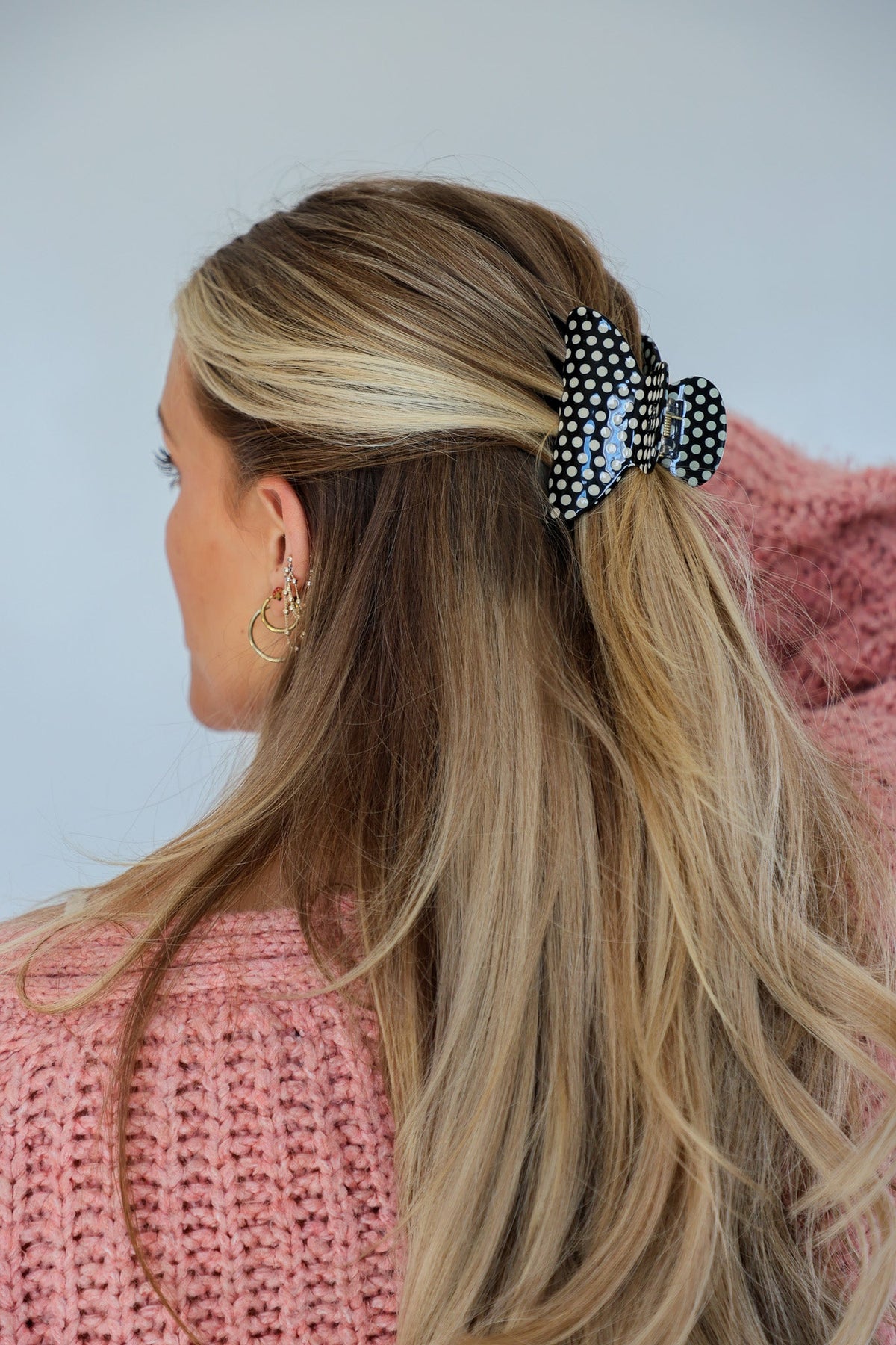 BLACK & WHITE POLKA DOT CLAW