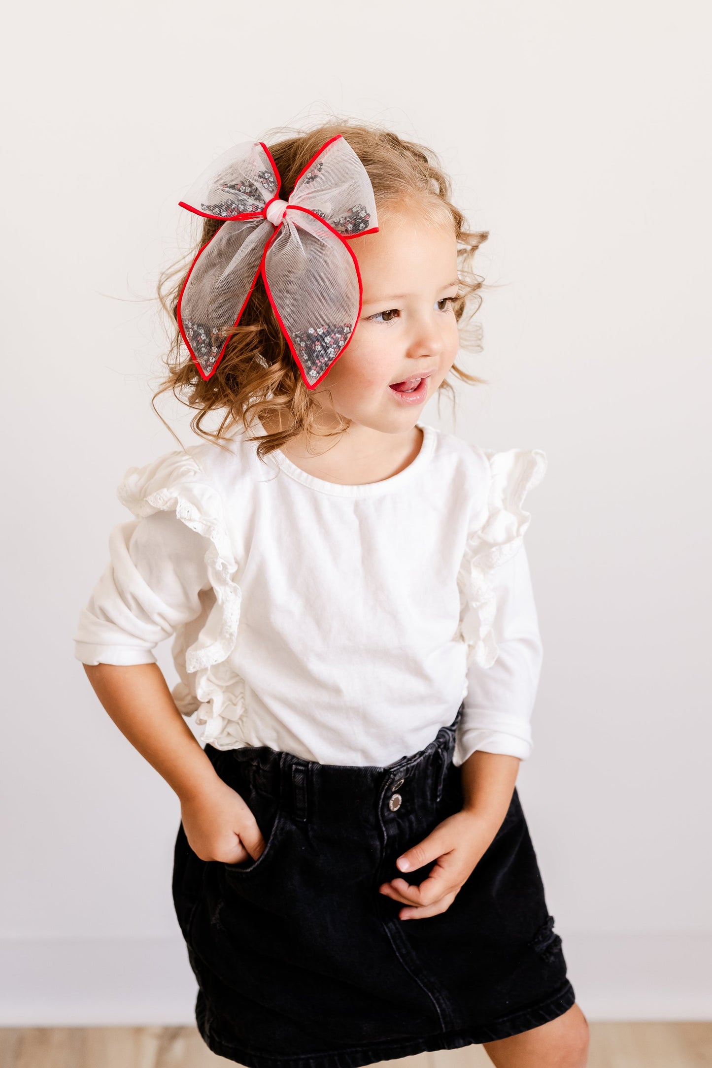 Hiya, pal! Shaker | Whimsy Bow