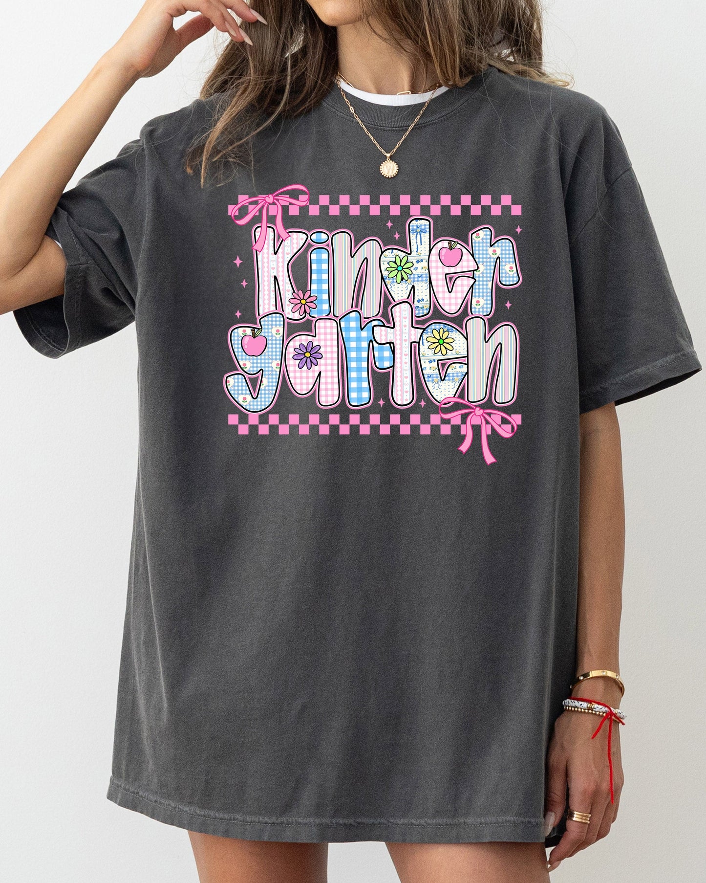 Kindergarten Teacher, Retro, Checkered, Back to School, First Day of School, Cute, Teacher Appreciation, Coquette, Comfort Colors T-Shirt