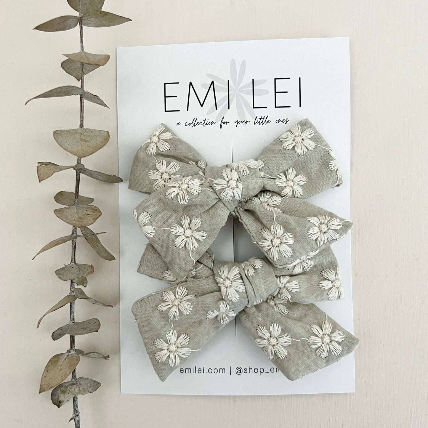 Pigtail Bow Clips