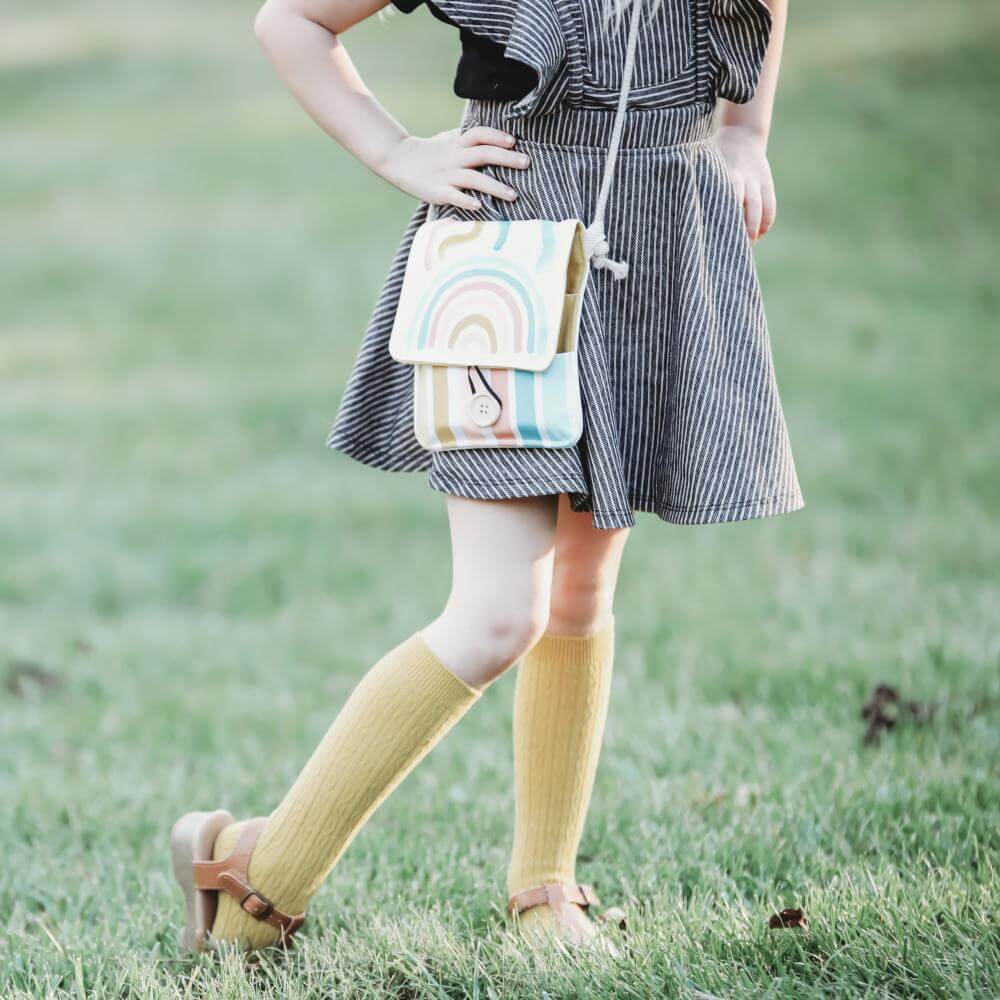 Rainbow Purse with Crayons: "Perfect For Art On The Go!"