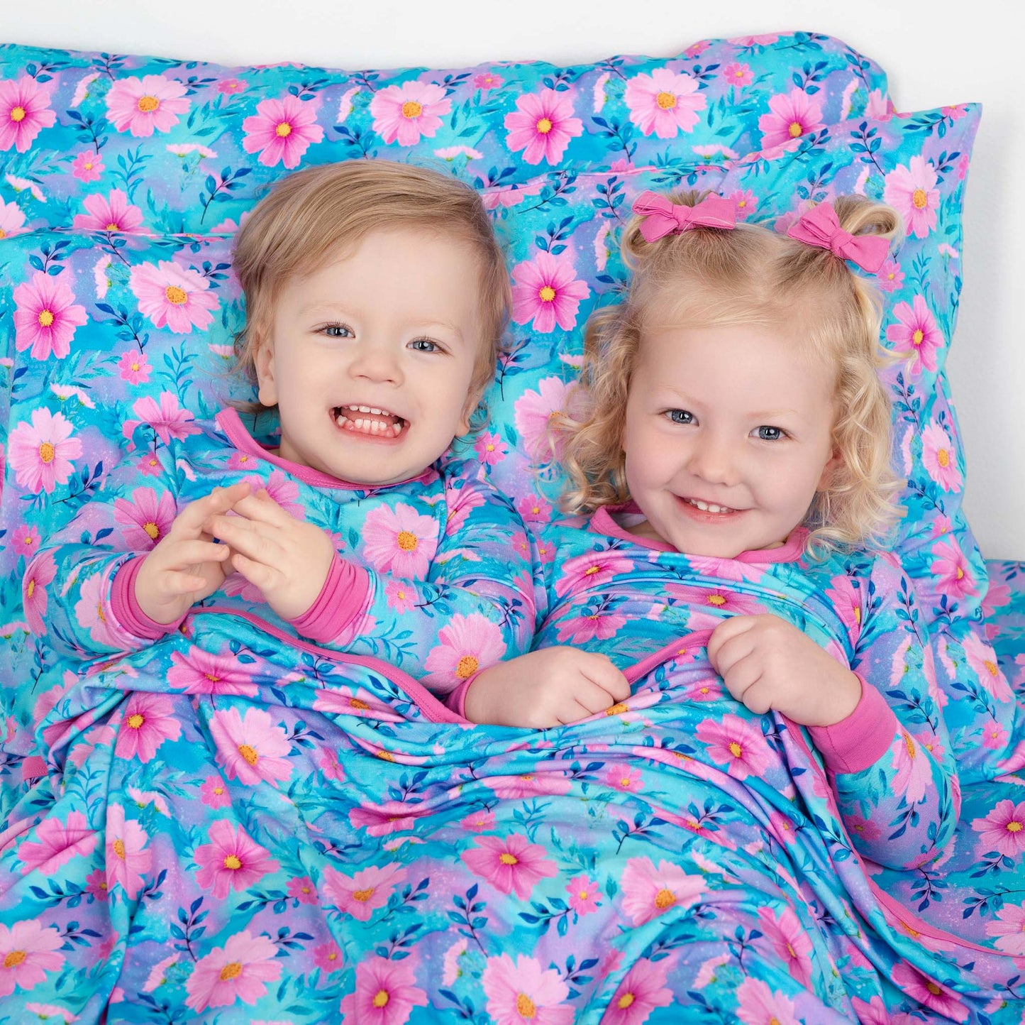Dreamy Cosmos | Twin Sheet & Two Pillowcase Set