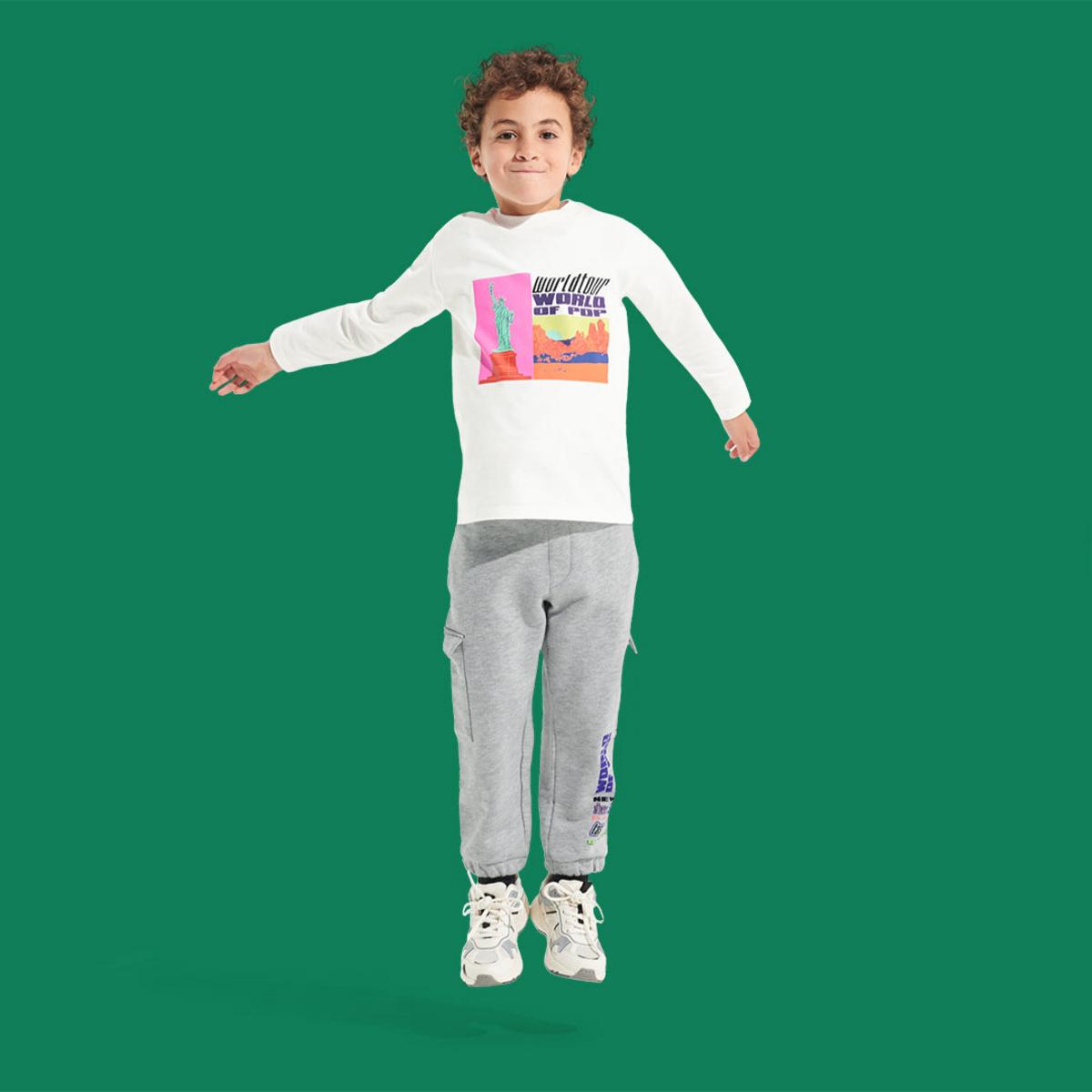 "World Tour" long sleeve t-shirt