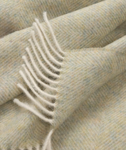 Southampton Home Shetland Lambswool Herringbone Throw – Meadow