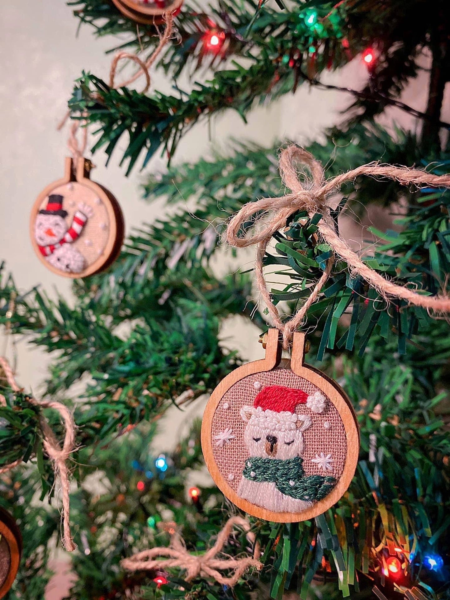 Embroidered Christmas Ornaments With Wooden Frame