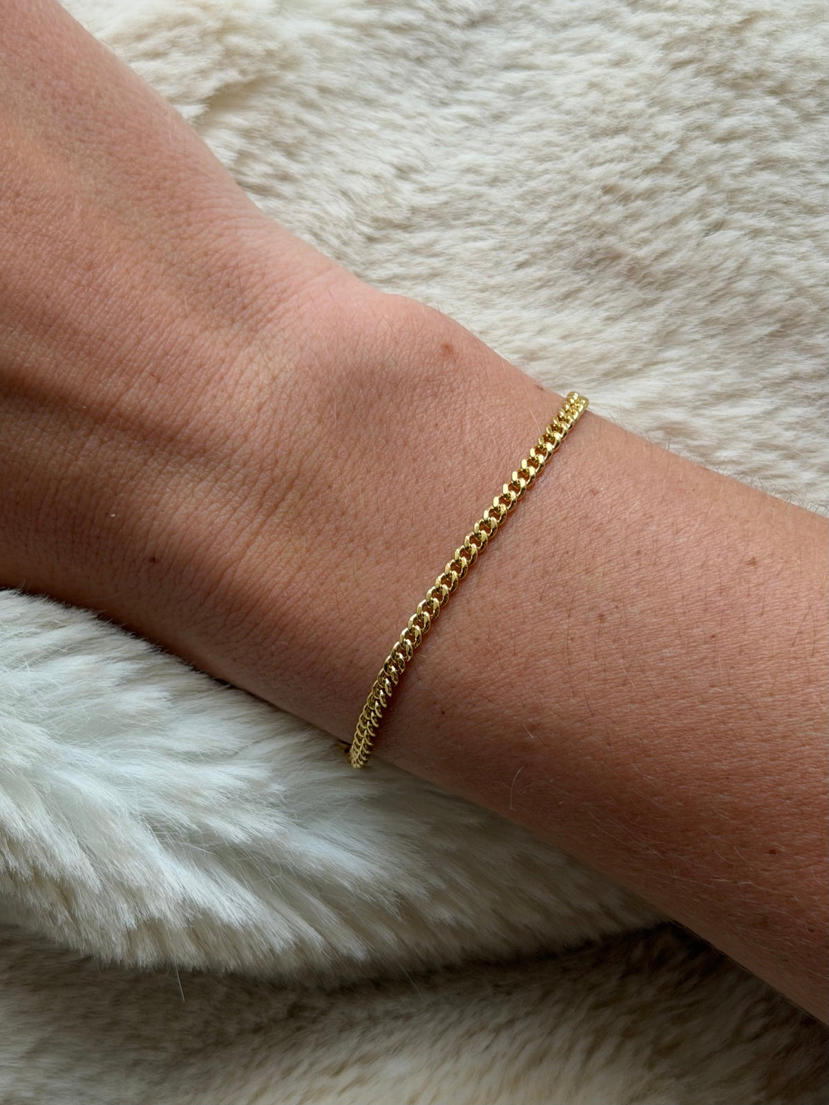 gabi curb bracelet