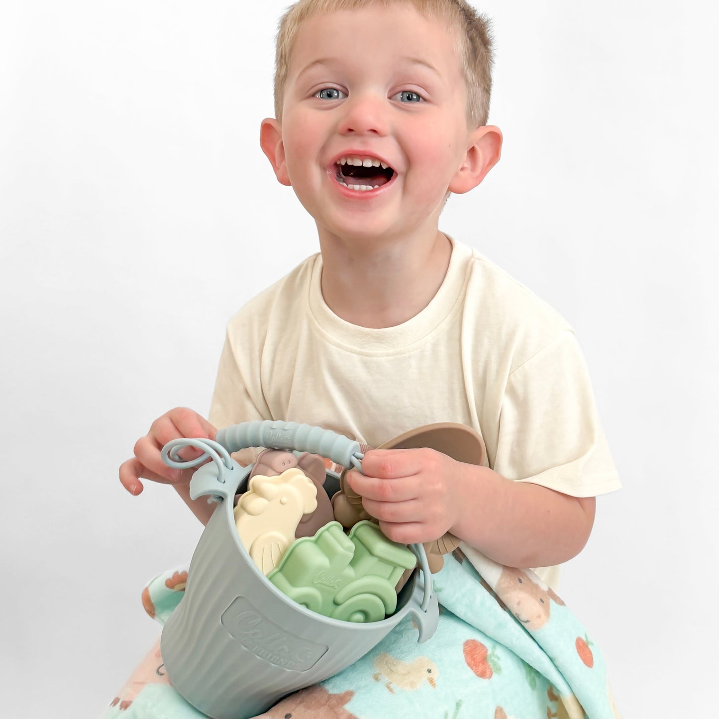 Hazel's Farm Silicone Beach Toy Set