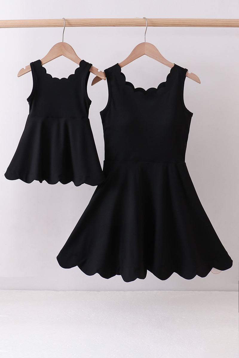 Black scalloped active womens dress