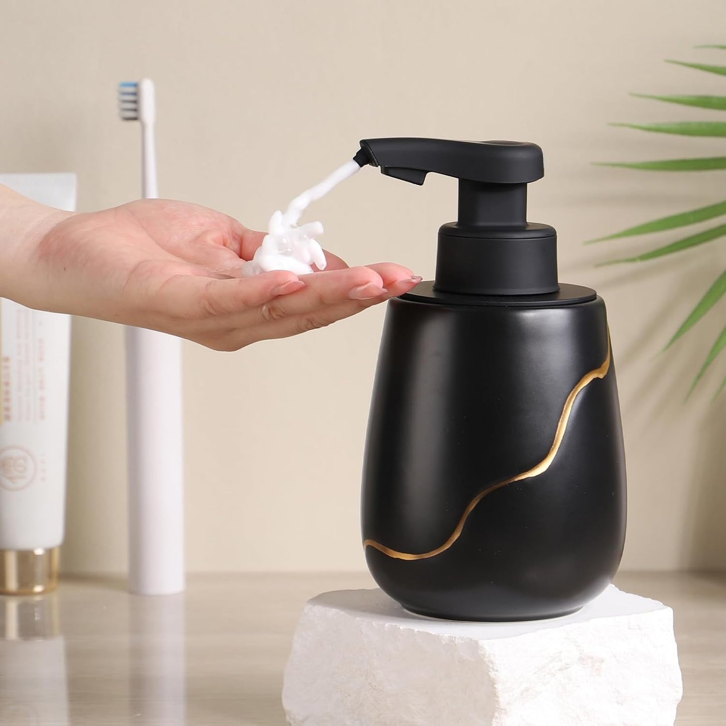 BosilunLife Nordic Garden Automatic Foaming Soap Dispenser Recycled Eco-Clay 18.94 oz