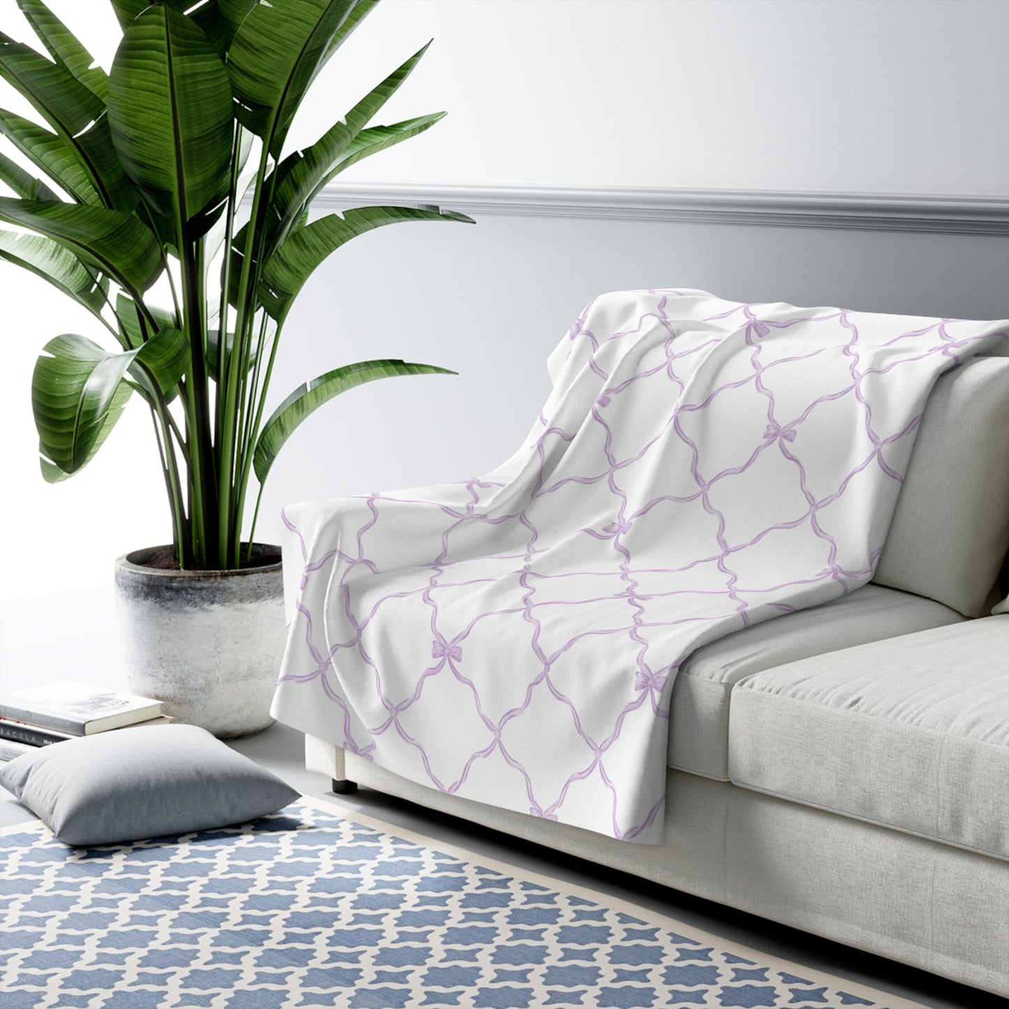 Three Bees Trellis Bow Cozy Sherpa Fleece Blanket - Lavender