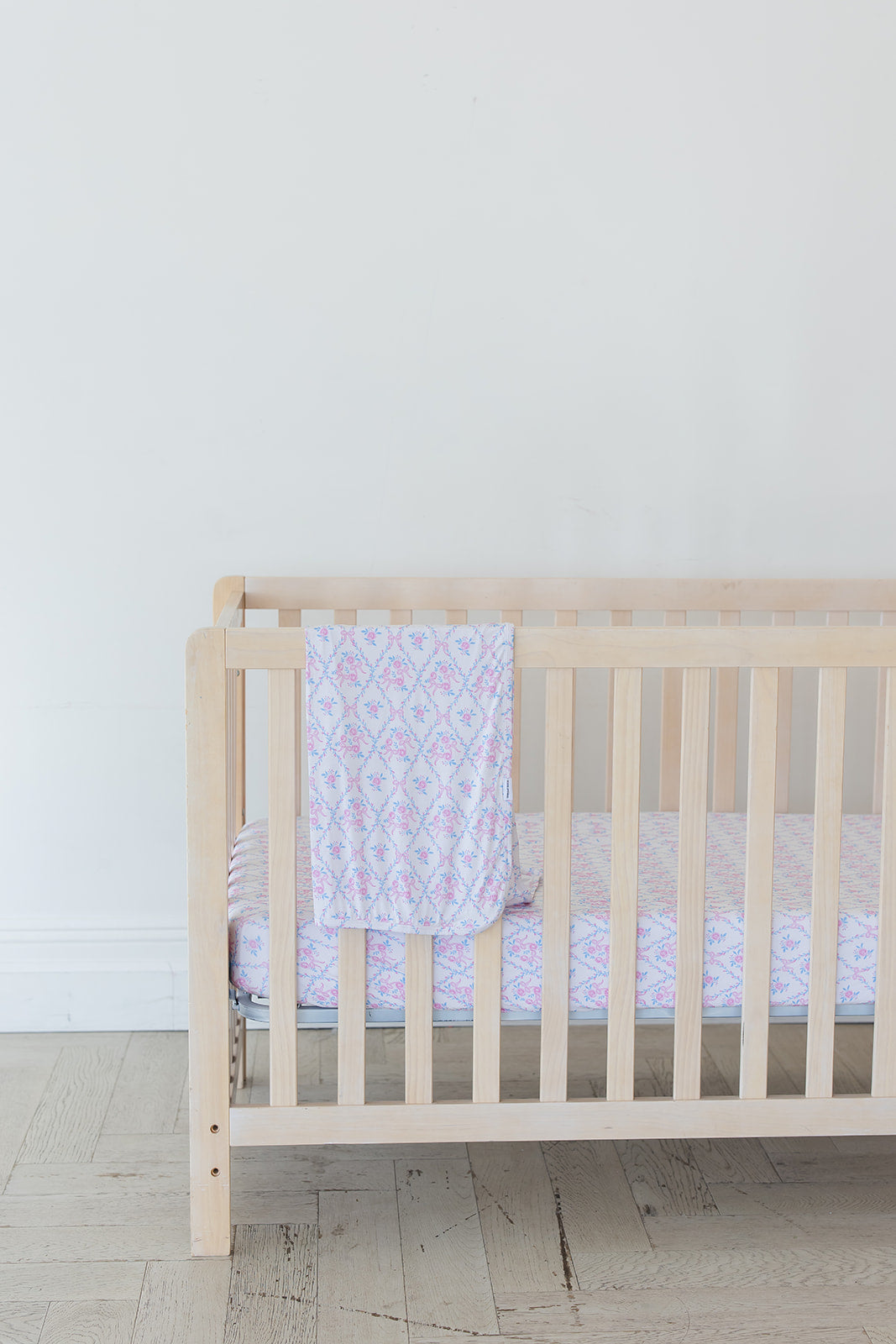 Charlotte - Lightweight Blanket