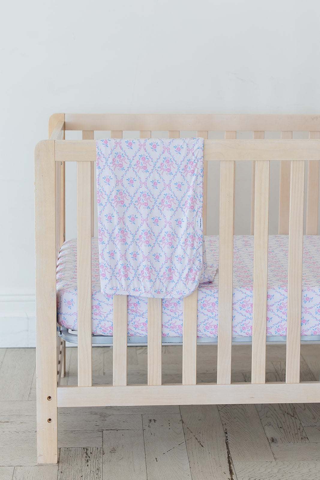 Charlotte - Lightweight Blanket