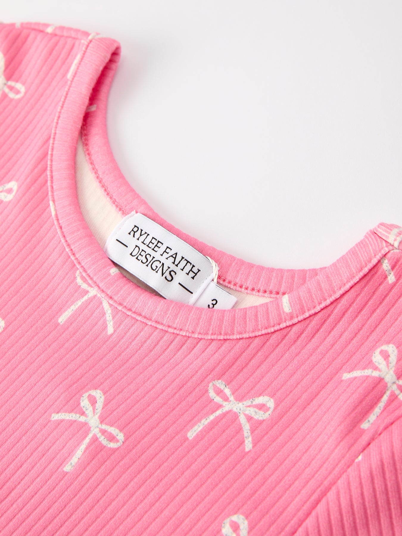 Bow Girls Dress: Festive and Adorable Design