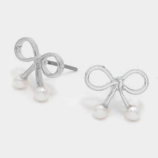 Bow stud earrings with pearls