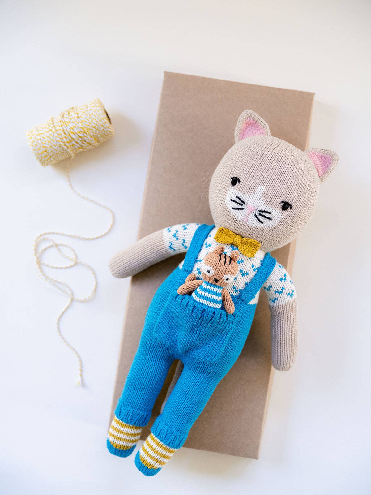18" Claude the Cat with 3" Mini Carlton the Squirrel