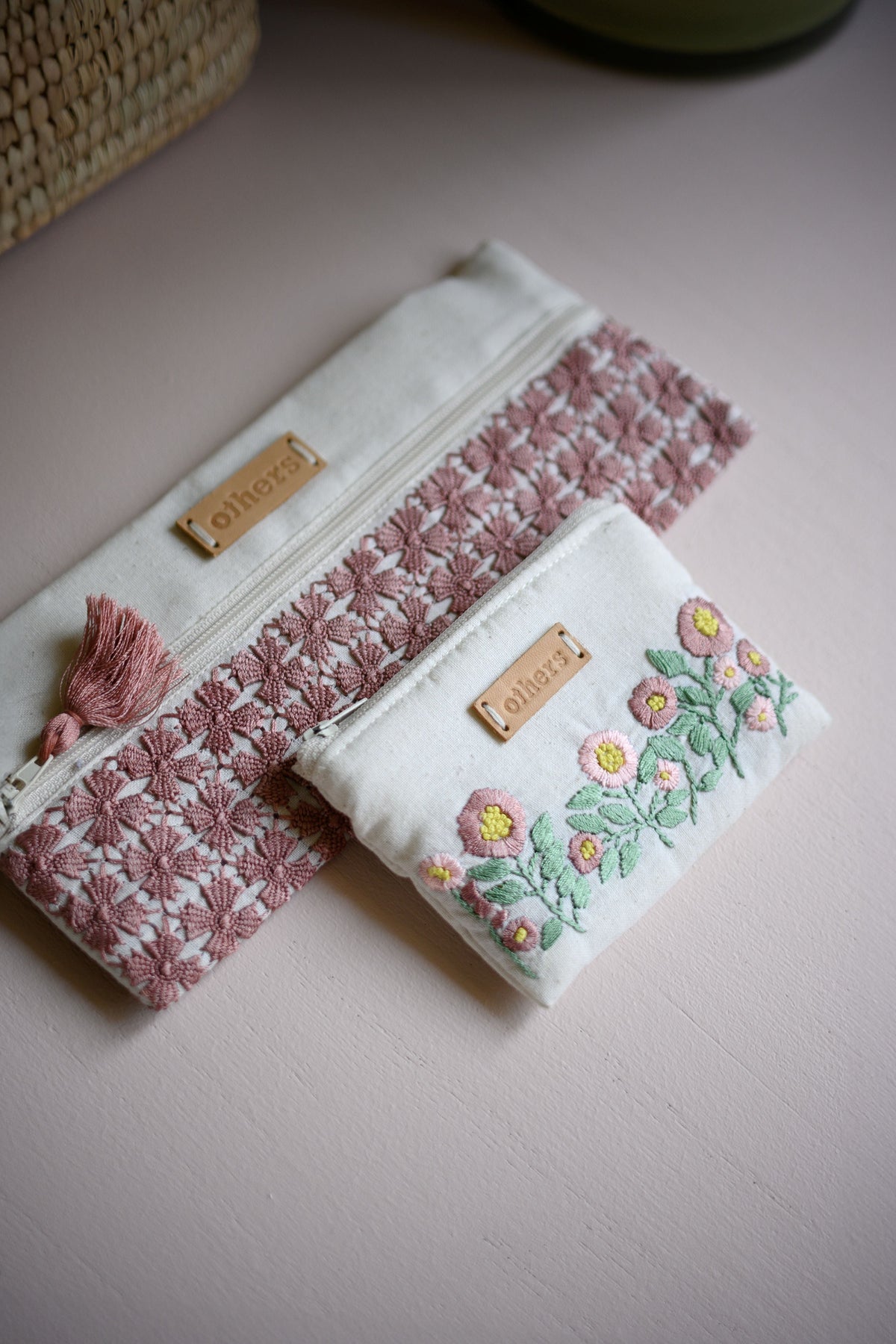 Others Purse Floral White Pale Green