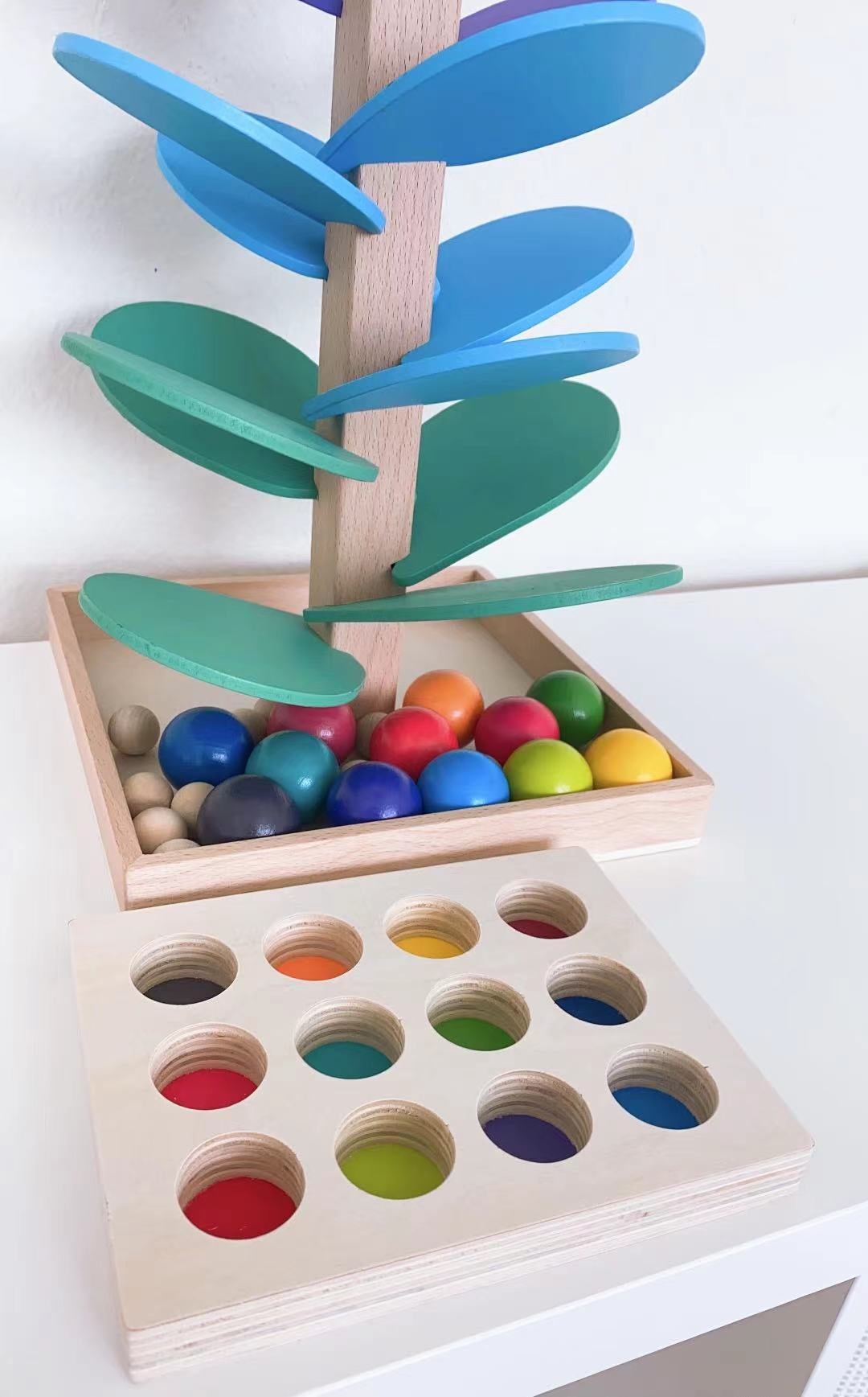12 Pcs Rainbow Wooden Balls with Tray – Primary Colors (1.4” Diameter)
