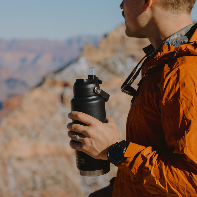 Crest Trailhead Class™ 32 oz Bottle