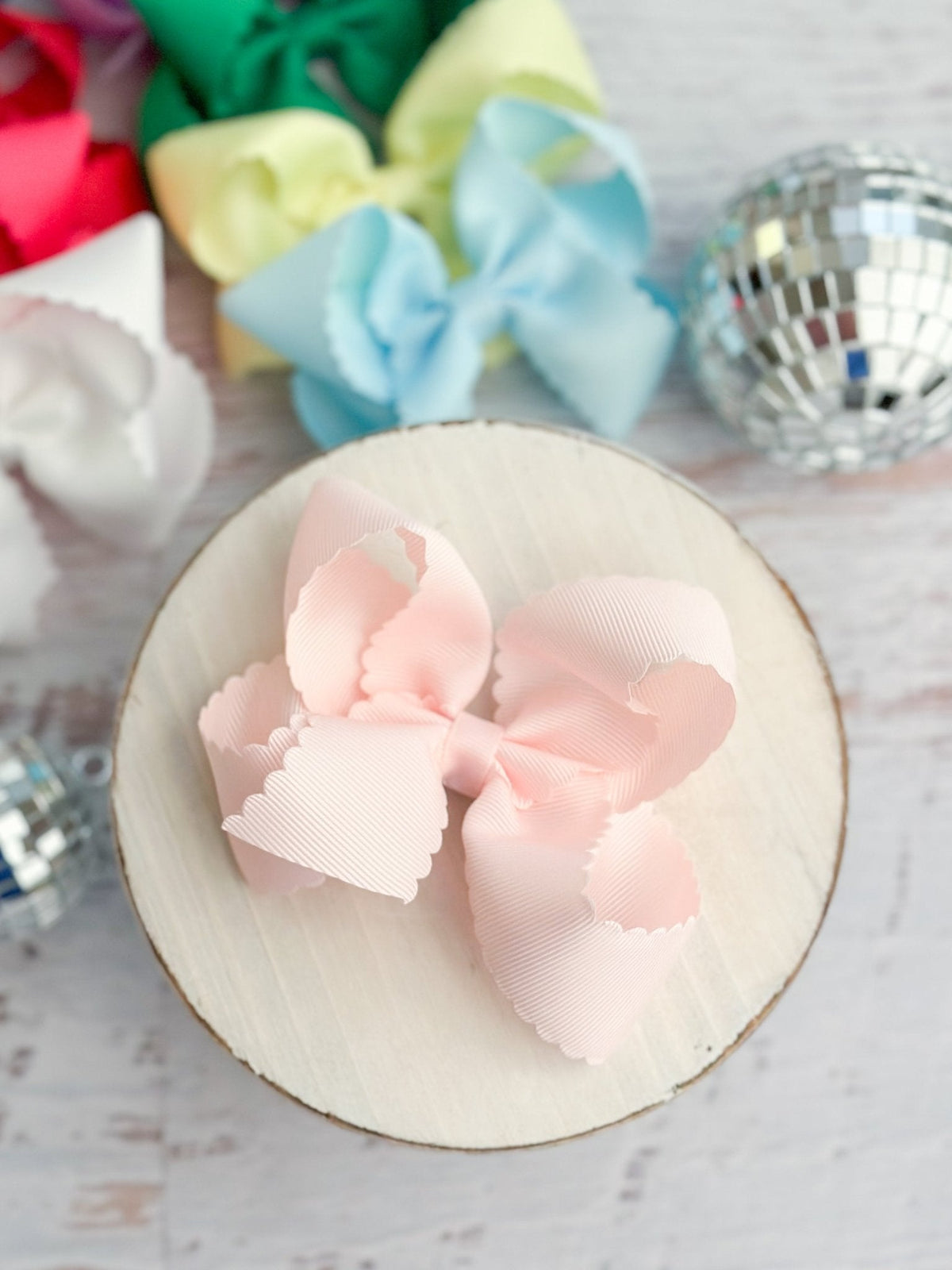 Classic Scalloped Bows - Alligator Clip - 4.5"