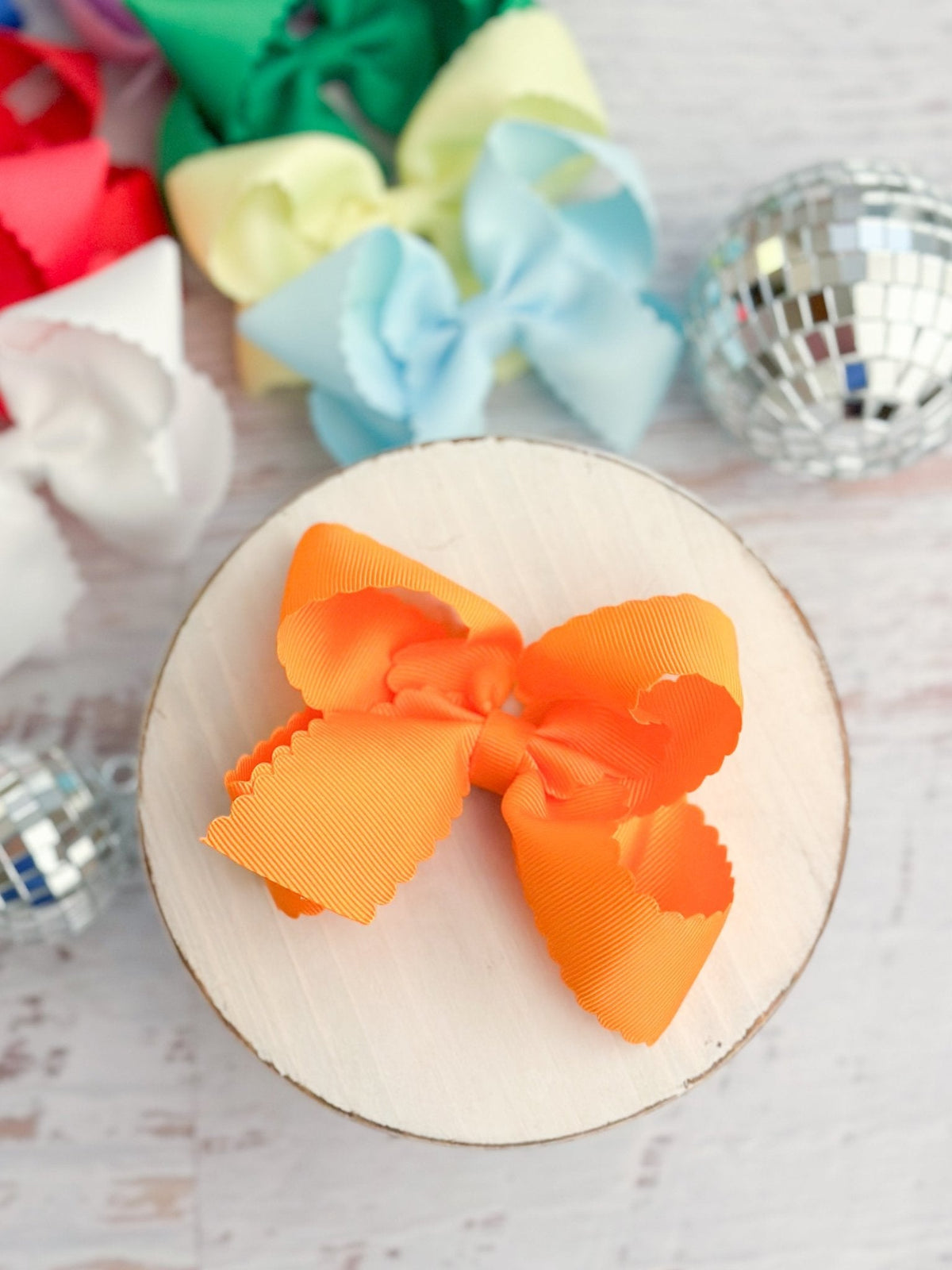 Classic Scalloped Bows - Alligator Clip - 4.5"