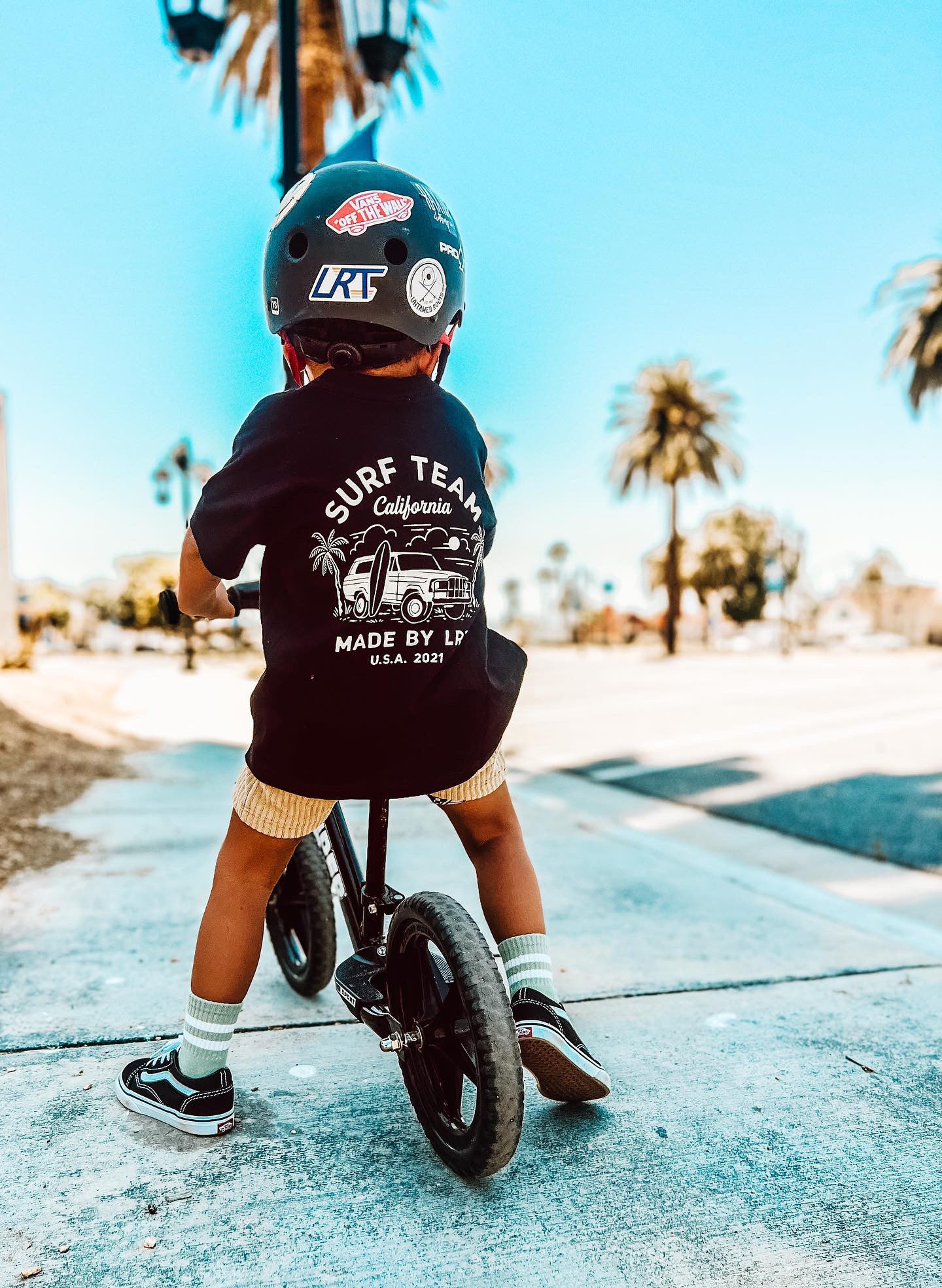 THE SURF TEAM TEE