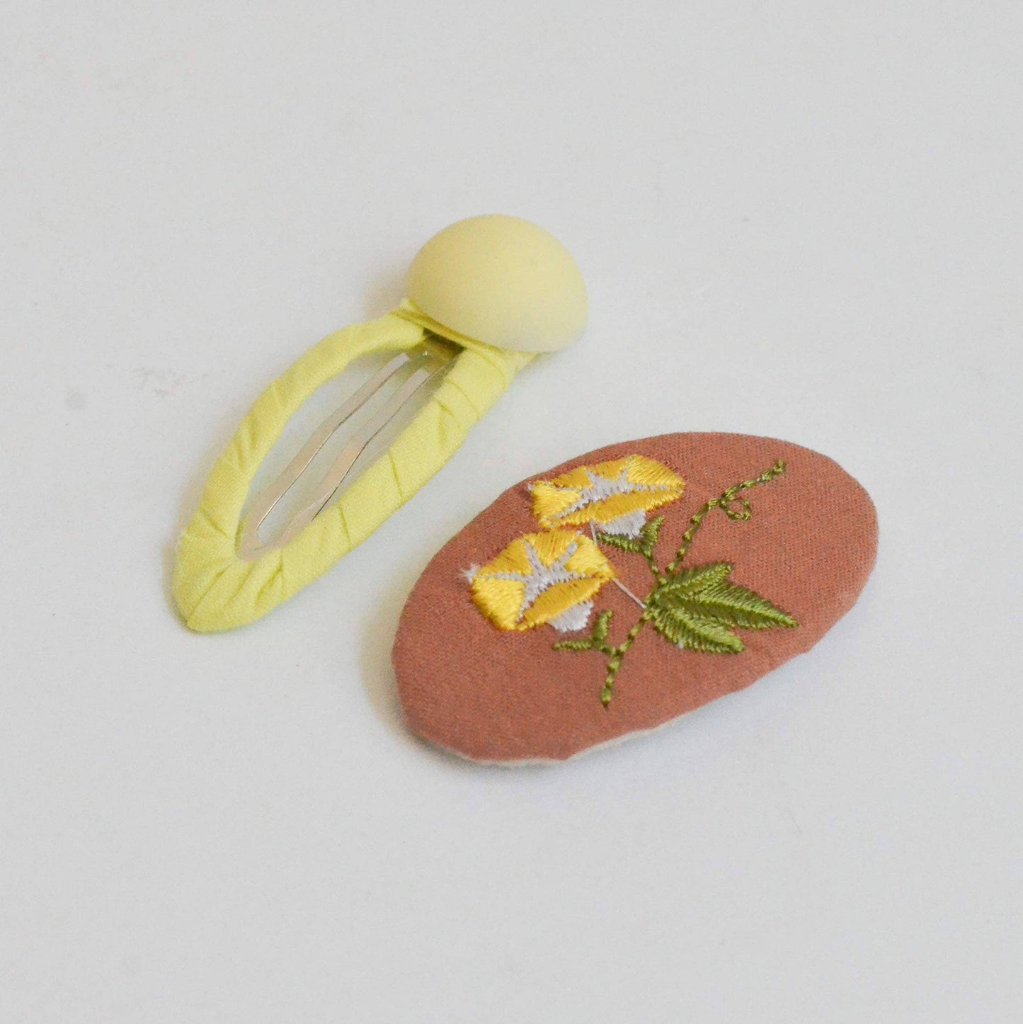 Oval Embroidered Floral Snap Hair Clips | Brown & Lime