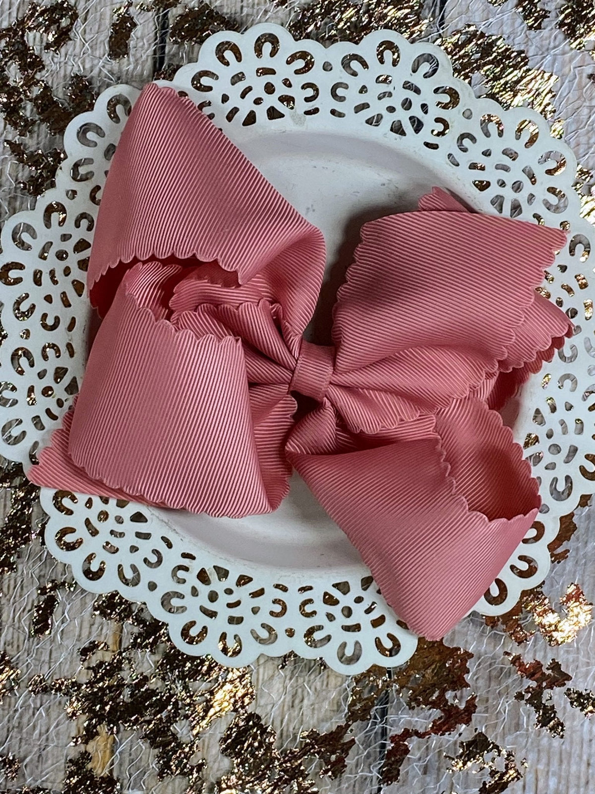 Oversize Scalloped Bows - Alligator Clip - 5.5"