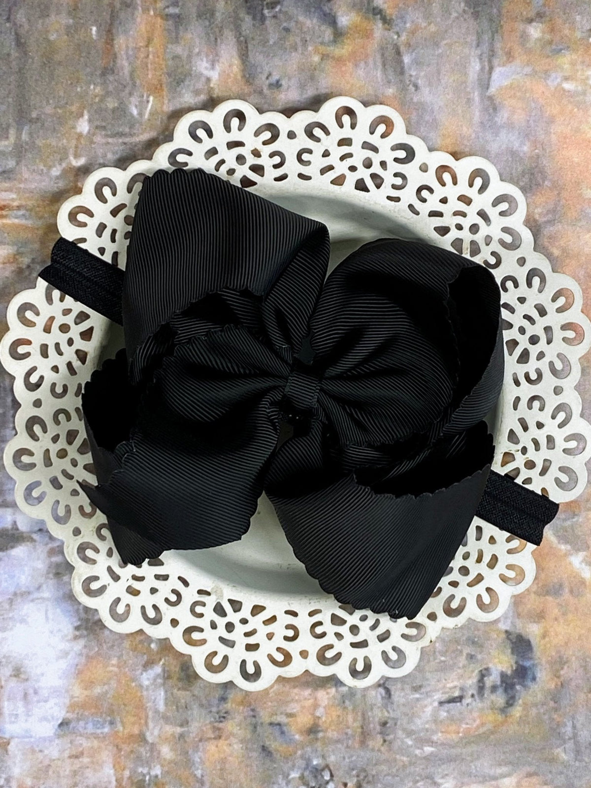 Oversize Scalloped Bows - Alligator Clip - 5.5"