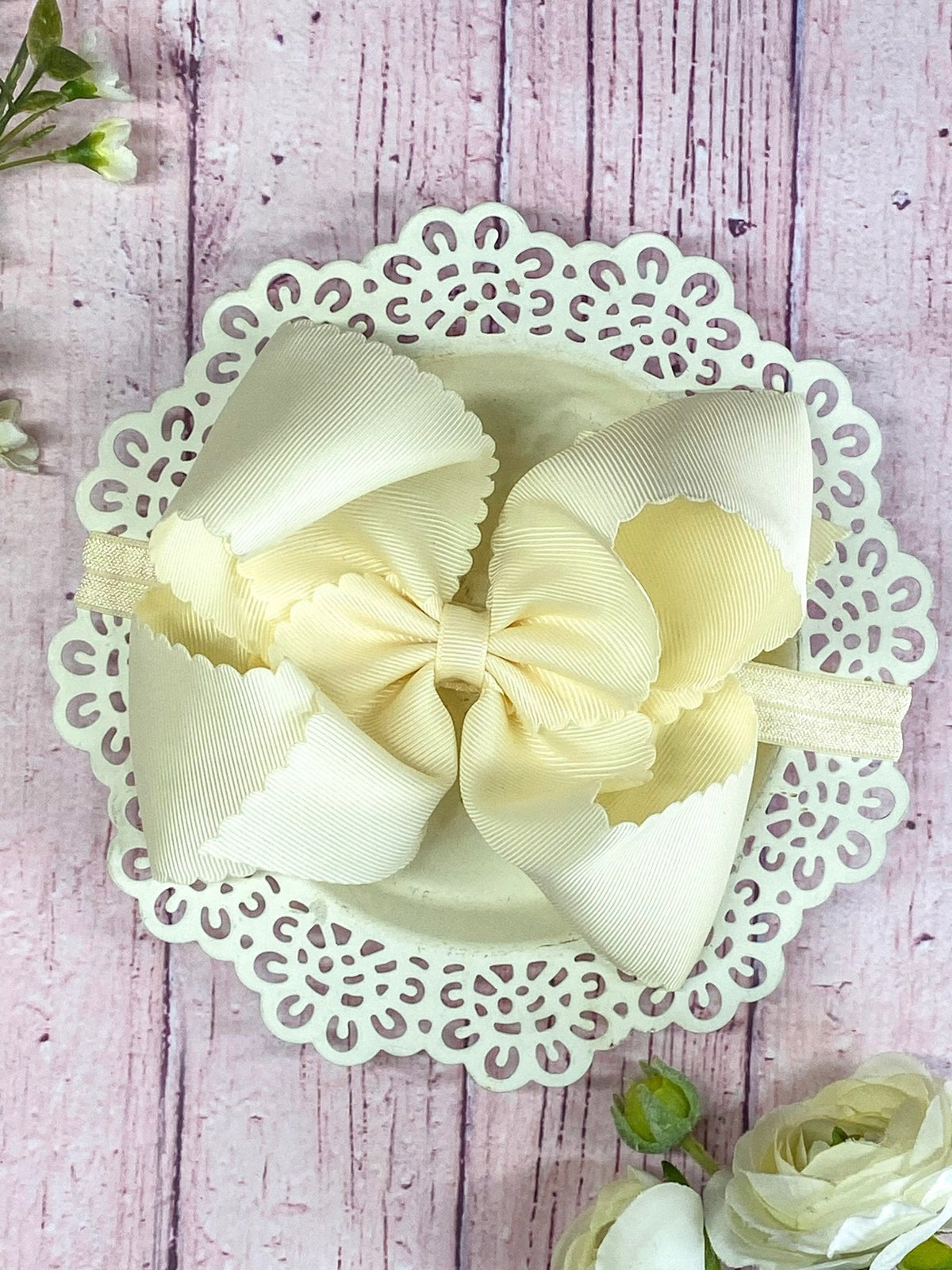 Oversize Scalloped Bows - Alligator Clip - 5.5"