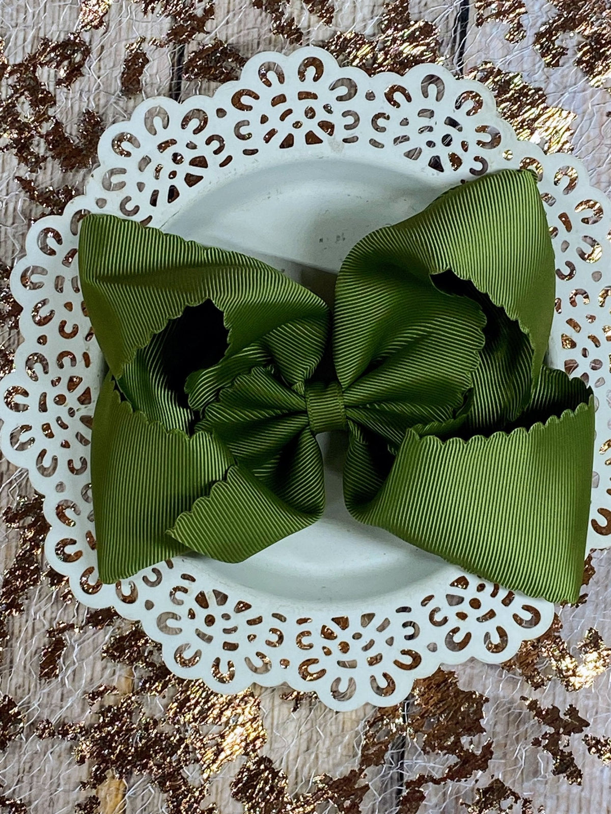 Oversize Scalloped Bows - Alligator Clip - 5.5"