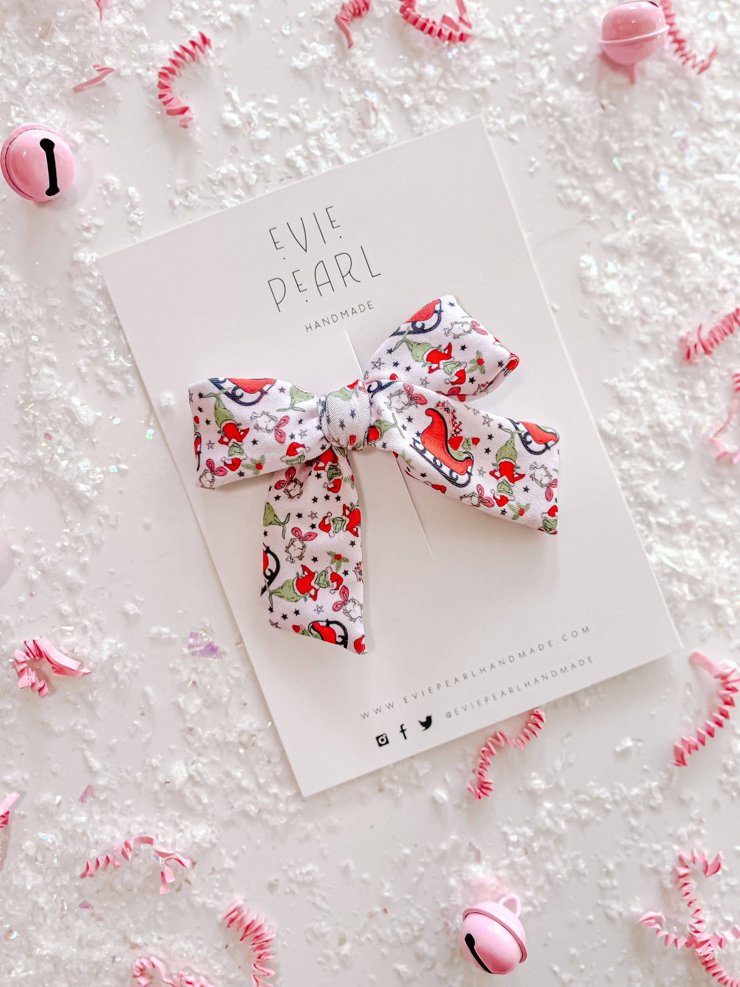 Grinch Sleigh Pinwheel Bow