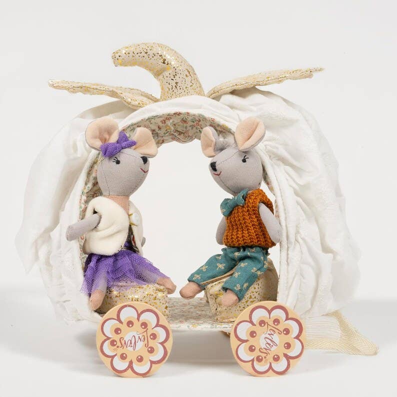 LevLovs Halloween Pumpkin Coach - LIMITED EDITION