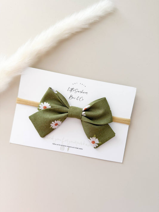Olive Daisies Pinwheel Hair Bow