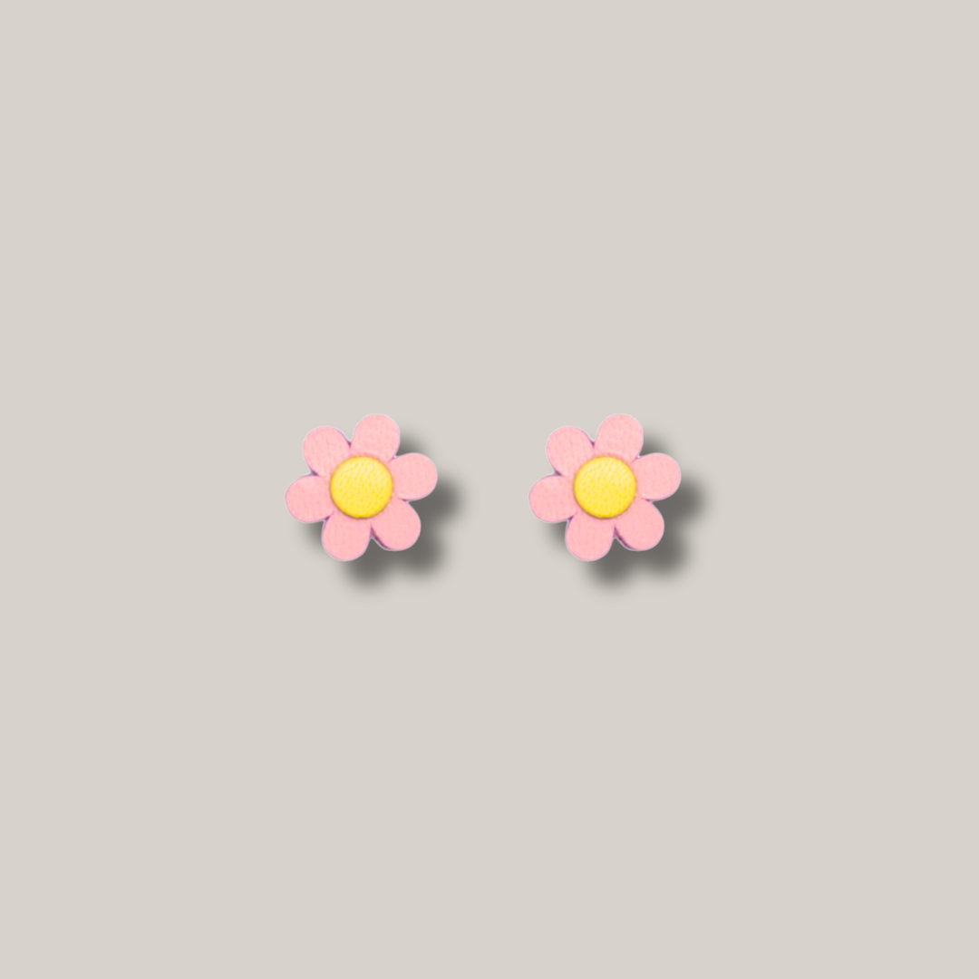 Daisy Flower Stud Earrings // Spring, Summer, Floral, Studs