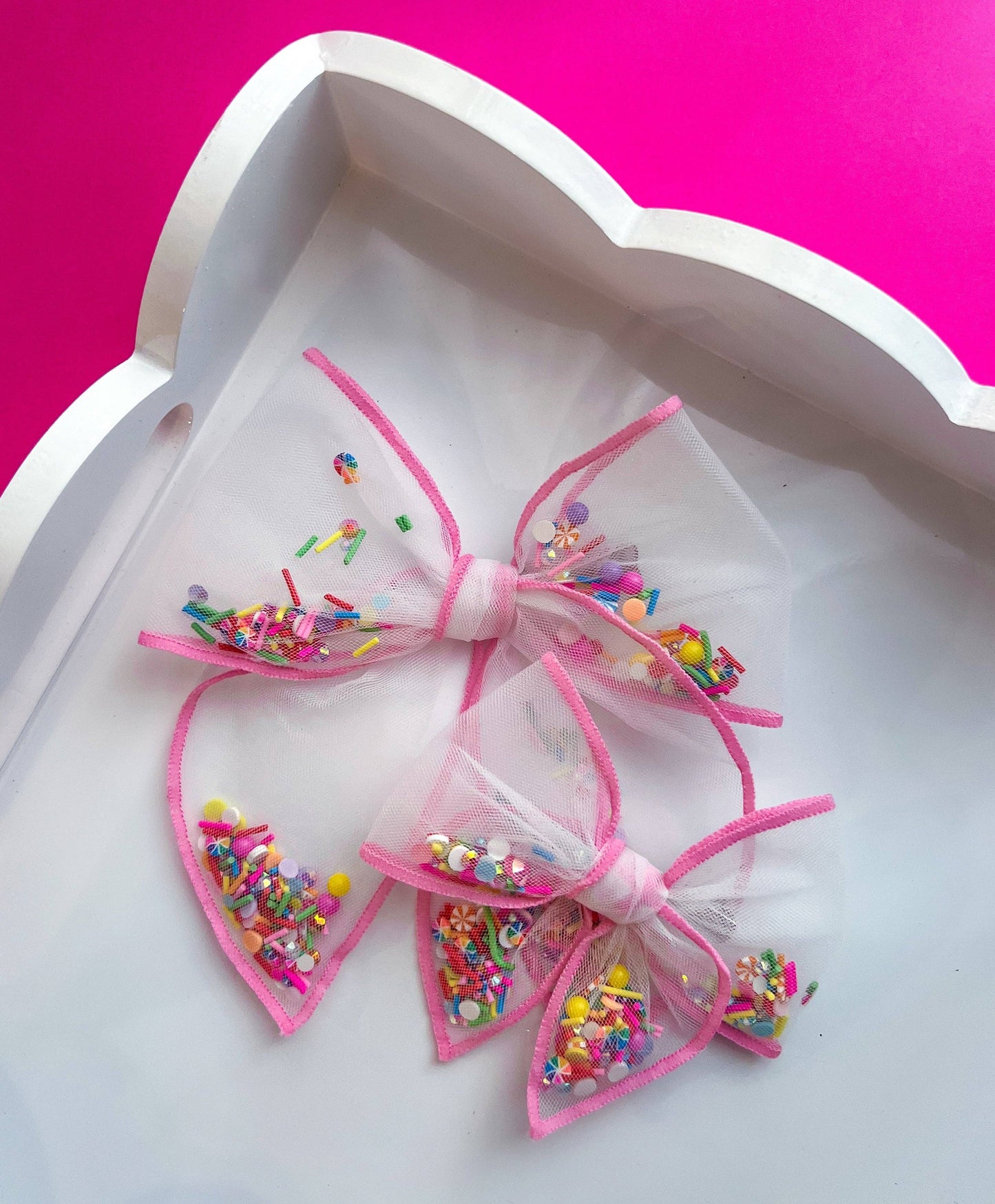 Sweet Treats Shaker Bow