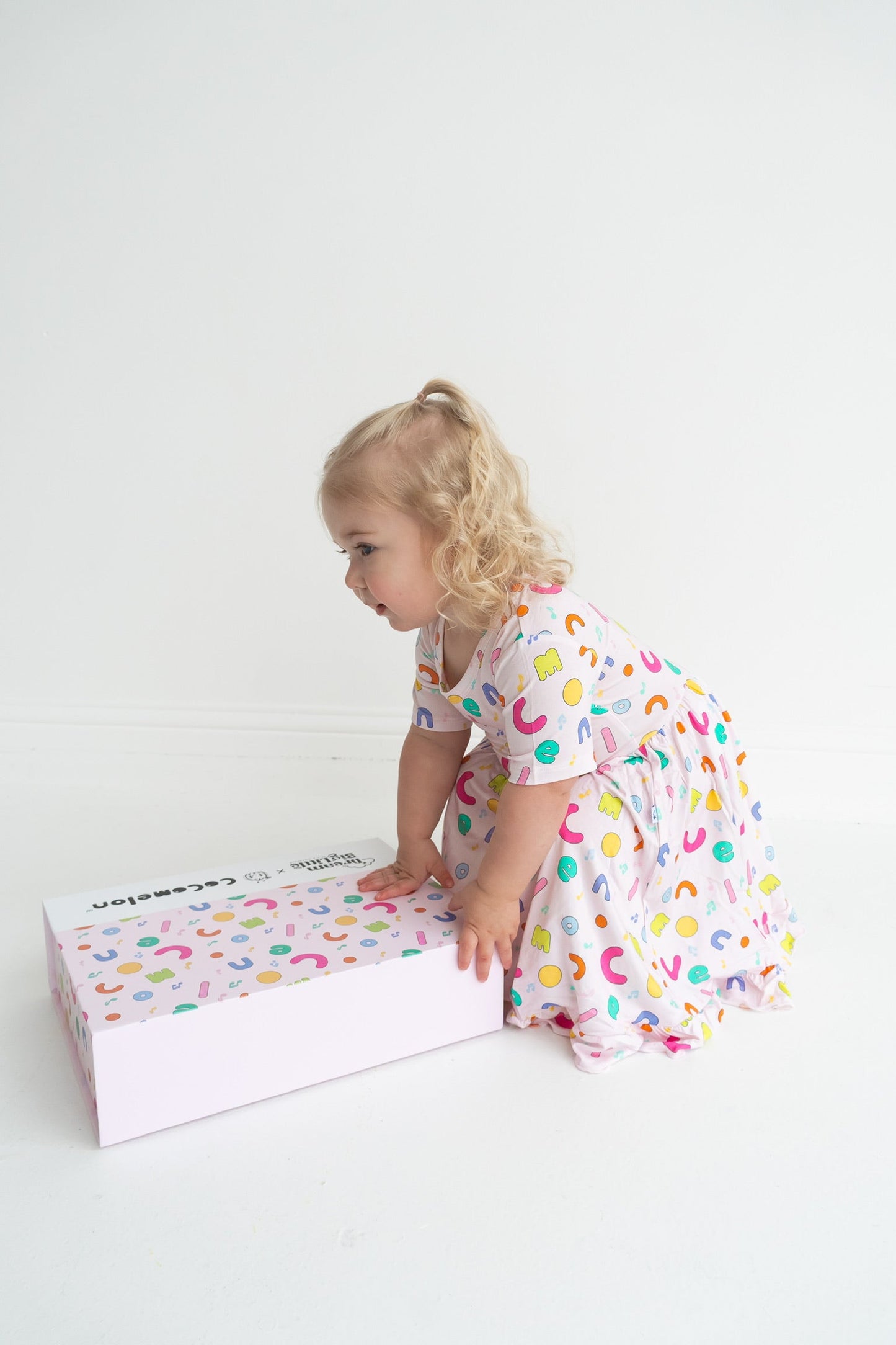 Exclusive CoComelon Gift Box