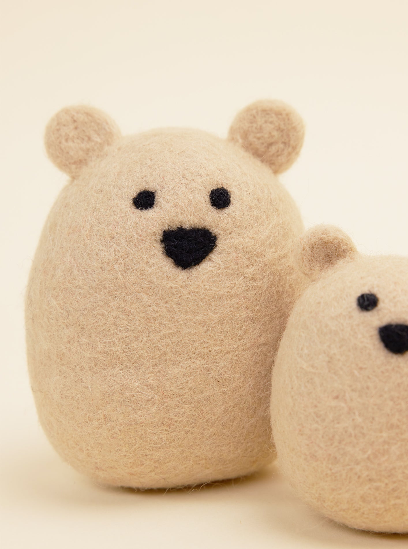 WOOL POLAR BEAR pet toy