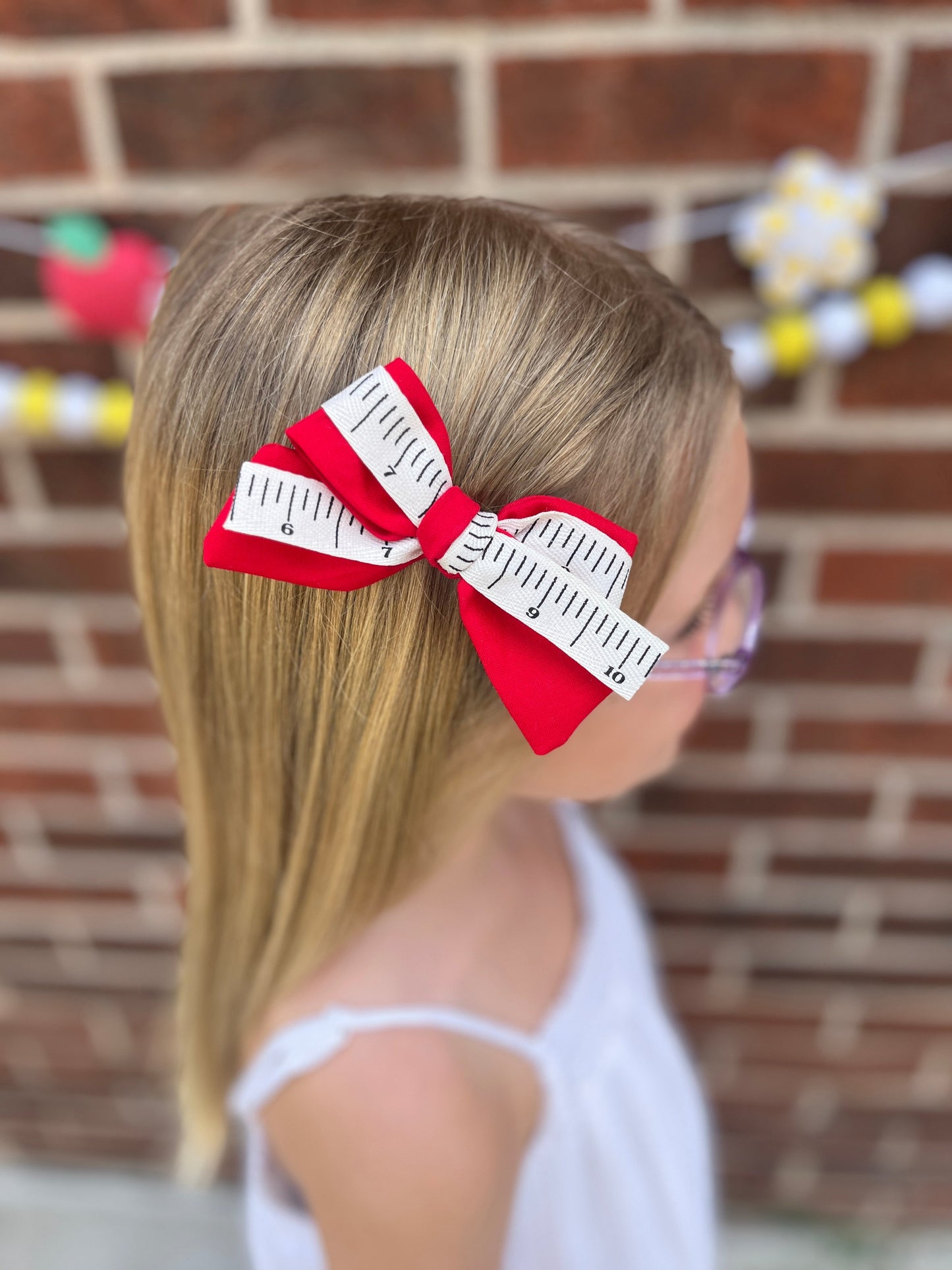 Red Ruler Medium Pinwheel Bow