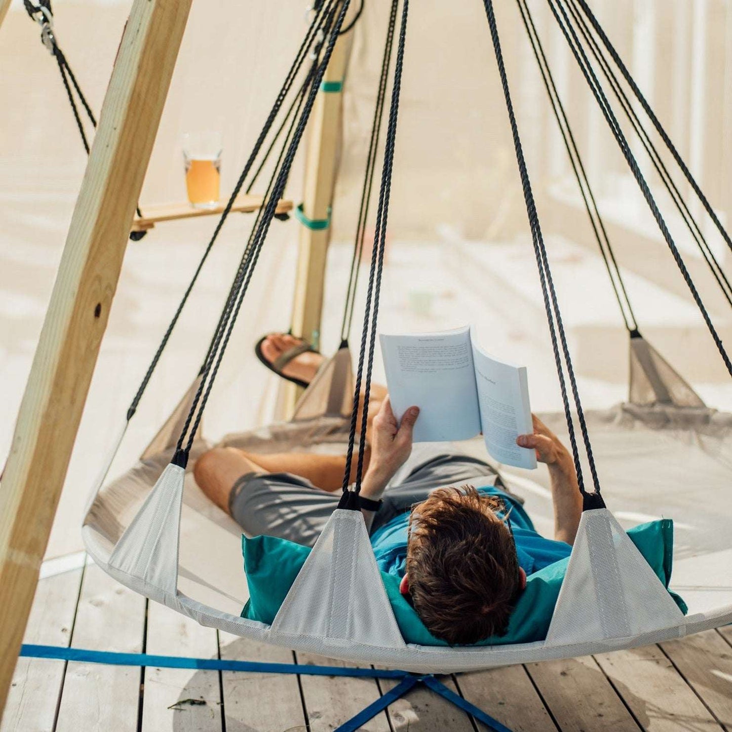 Hover Swing