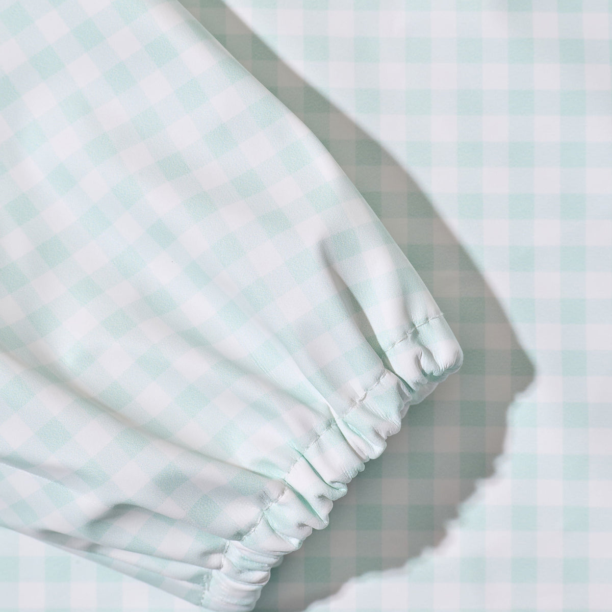Magnetic Long Sleeve Bib - Mint Check