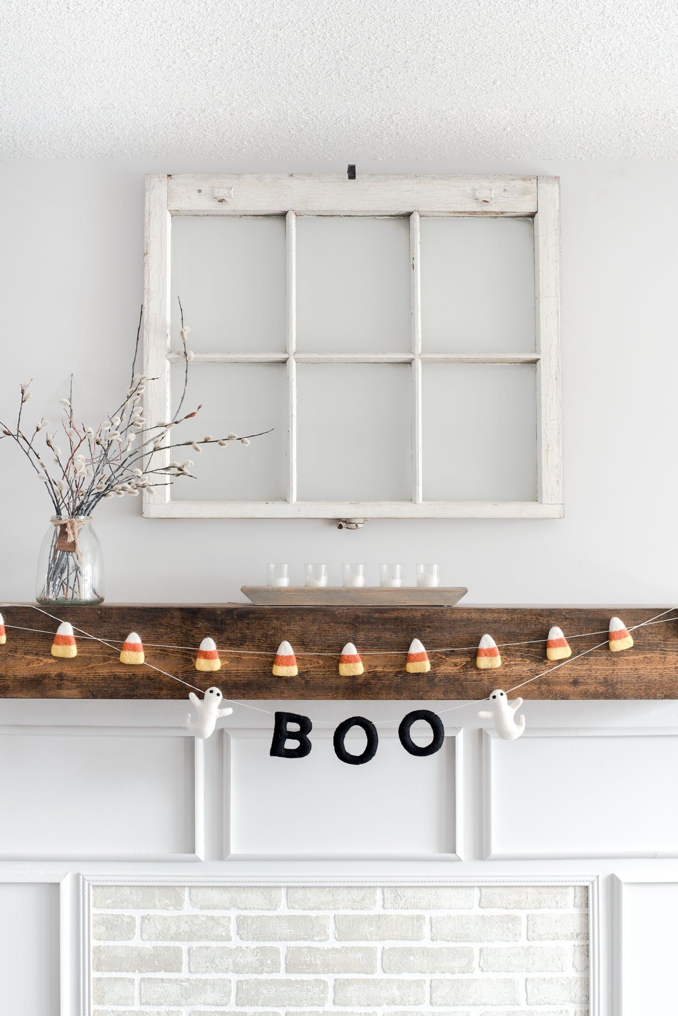 BOO Garland